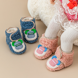 婴儿鞋袜0-6个月秋冬季1周岁宝宝学步鞋软底不掉步前棉鞋防滑加绒