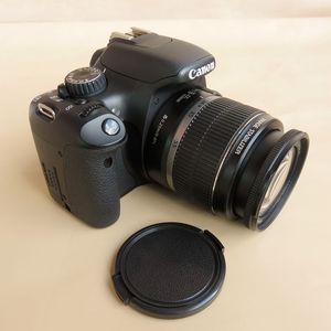 Canon佳能550D套机18-55mm数码单反相机入门级摄影照相机