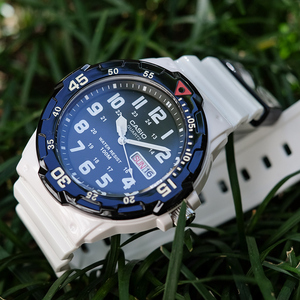 卡西欧CASIO MRW-200HC-7B2 时尚户外男表 防水日历指针学生运动表