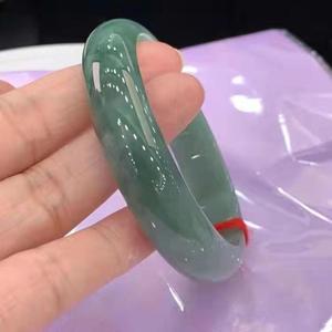 天然正品女款翡翠色玉手镯 纯玉浅绿翠绿镯子 特价包邮附证书