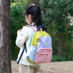户外儿童出游超轻小背包 女孩旅行双肩书包 小学生轻便软春游背包