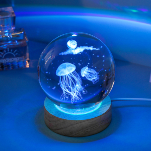发光水晶球桌面摆件海豚水母造型小夜灯生日礼物装饰品
