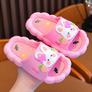 女童夏季卡通防滑软底室内洗澡儿童凉拖鞋 中小童宝宝专用
