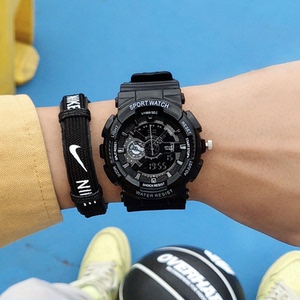 2025新款男学生潮流运动防水电子手表 初中高中专用只看时间款