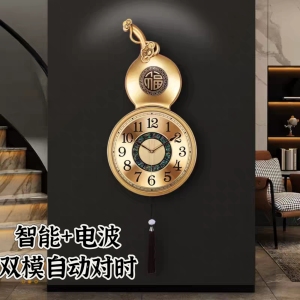 新款仿铜轻奢中式舵手葫芦福字静音客厅挂墙装饰时钟
